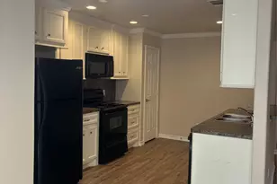 128 Bolero Way, Huntsville, TX 77340 - Photo 2