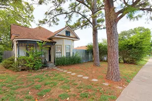 207 Rippetoe St, Brenham, TX 77833 - Photo 1