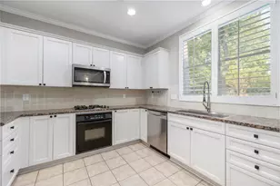 81 N Apple Springs Cir, The Woodlands, TX 77382 - Photo 20