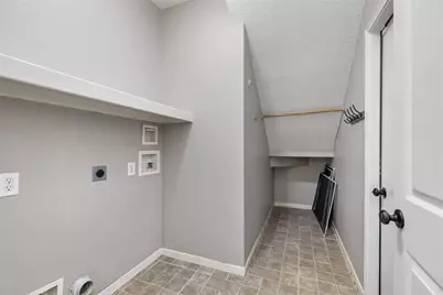 81 N Apple Springs Circle, The Woodlands, TX 77382 - Photo 22