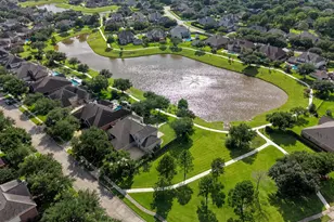316 Overlook Dr, Friendswood, TX 77546 - Photo 42