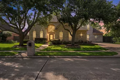 316 Overlook Drive, Friendswood, TX 77546 - Photo 1
