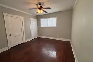 2216 Ave O 1/2, Galveston, TX 77550 - Photo 8