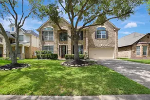 810 Almond Pointe, League City, TX 77573 - Photo 2
