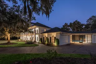 3 Bayou Rd, Lake Jackson, TX 77566 - Photo 10