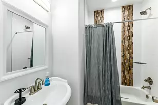 294 Debbie Ln, Dickinson, TX 77539 - Photo 12