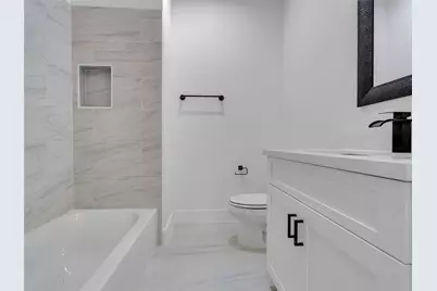 5126 Clover Street #A/B, Houston, TX 77033 - Photo 16