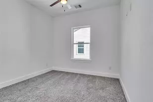 5126 Clover St, Houston, TX 77033 - Photo 18