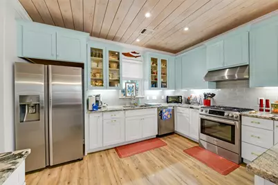 12824 E Madrid, Galveston, TX 77554 - Photo 6