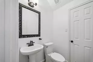 4601 Mimosa Dr, Bellaire, TX 77401 - Photo 12