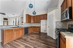 1875 Redwood Ln, Dayton, TX 77535 - Photo 8