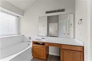 1875 Redwood Ln, Dayton, TX 77535 - Photo 18