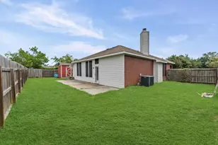 1875 Redwood Ln, Dayton, TX 77535 - Photo 20