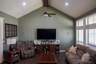 2915 Willow Creek Drive, El Campo, TX 77437 - Photo 4