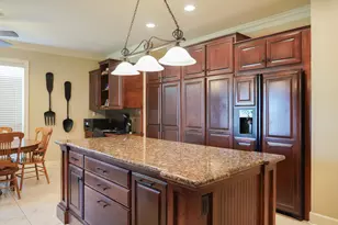 2915 Willow Creek Dr, El Campo, TX 77437 - Photo 10