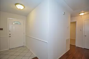 3015 Sam Houston Dr, Sugar Land, TX 77479 - Photo 4