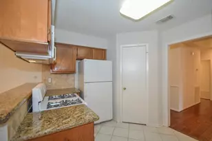 3015 Sam Houston Dr, Sugar Land, TX 77479 - Photo 14