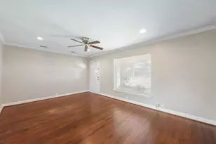 1115 W 31st St, Houston, TX 77018 - Photo 2