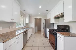 1115 W 31st St, Houston, TX 77018 - Photo 6