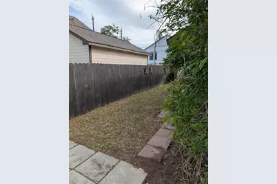 810 Paul Quinn Street, Houston, TX 77091 - Photo 32