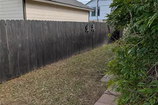 810 Paul Quinn St, Houston, TX 77091 - Photo 32