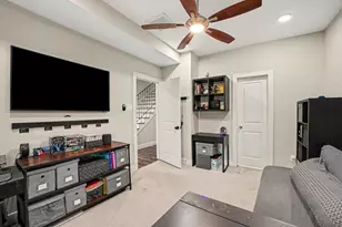 1156 Wycliffe Dr, Houston, TX 77043 - Photo 26