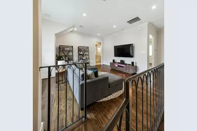 2413 Mimosa Drive, Houston, TX 77019 - Photo 32