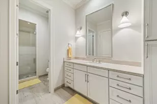 2413 Mimosa Dr, Houston, TX 77019 - Photo 34