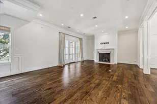 2413 Mimosa Dr, Houston, TX 77019 - Photo 14