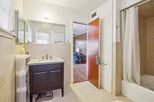 3825 Gramercy St, Houston, TX 77025 - Photo 6