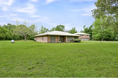 16722 Bryants Circle, Conroe, TX 77306 - Photo 6