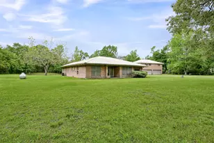 16722 Bryants Cir, Conroe, TX 77306 - Photo 6