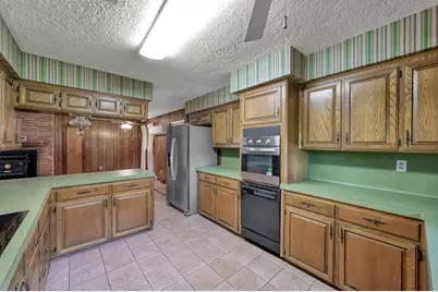 16722 Bryants Circle, Conroe, TX 77306 - Photo 18