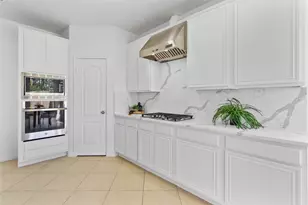 10039 Briarpark Trail Ln, Houston, TX 77064 - Photo 6