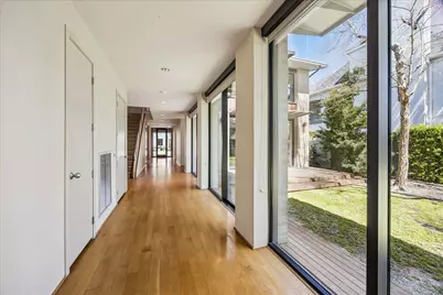 3635 Overbrook Lane, Houston, TX 77027 - Photo 8