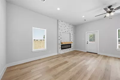 10610 Ashville Drive, Houston, TX 77051 - Photo 14
