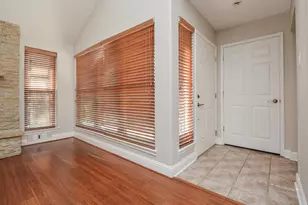 13859 Hollowgreen Dr, Houston, TX 77082 - Photo 6