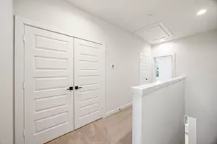 525 Hillwood Hts Dr, Houston, TX 77091 - Photo 30