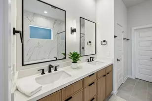 525 Hillwood Hts Dr, Houston, TX 77091 - Photo 24