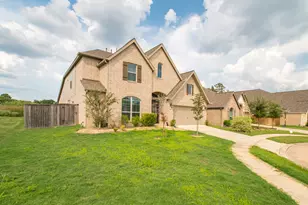 9430 Stablewood Lakes Ln, Tomball, TX 77375 - Photo 2