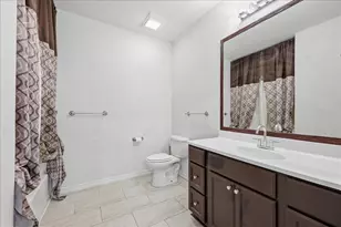1110 N 5th St, Orange, TX 77630 - Photo 22