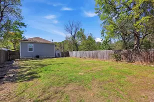 1110 N 5th St, Orange, TX 77630 - Photo 26