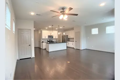 8656 Hollyoaks Creek Lane, Houston, TX 77063 - Photo 6