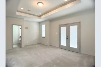 8656 Hollyoaks Creek Lane, Houston, TX 77063 - Photo 20