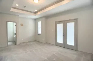 8656 Hollyoaks Creek Ln, Houston, TX 77063 - Photo 20