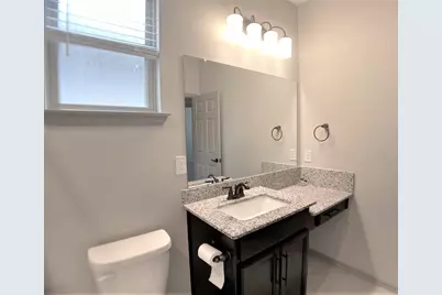 8656 Hollyoaks Creek Lane, Houston, TX 77063 - Photo 22