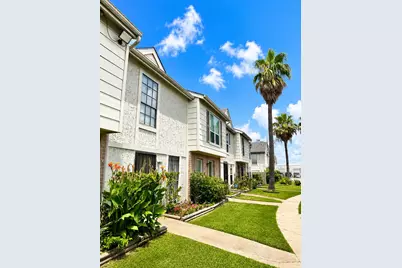 8714 Victorian Village Drive #8, Houston, TX 77071 - Photo 14