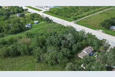17636 Highway 36, Guy, TX 77444 - Photo 8