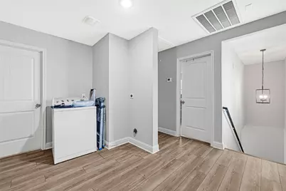 1300 Cypress Street, Baytown, TX 77520 - Photo 14