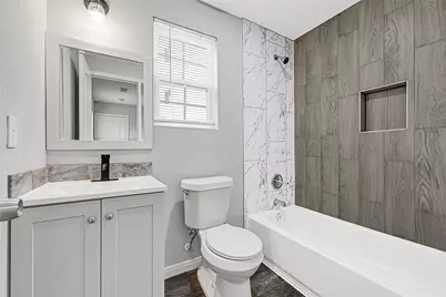 1300 Cypress Street, Baytown, TX 77520 - Photo 20